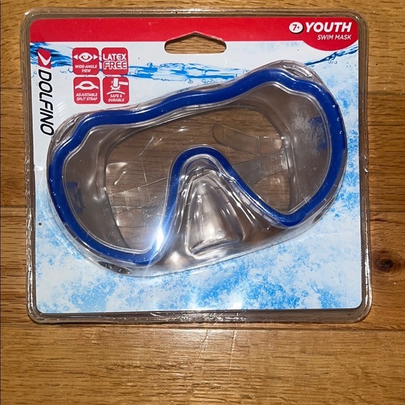 NWT Dolfino Aqua Swim Mask with Blue Accents Youth 7+ - Picture 1 of 5